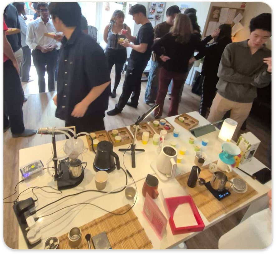 The FlowR rig pouring at a public showcase.